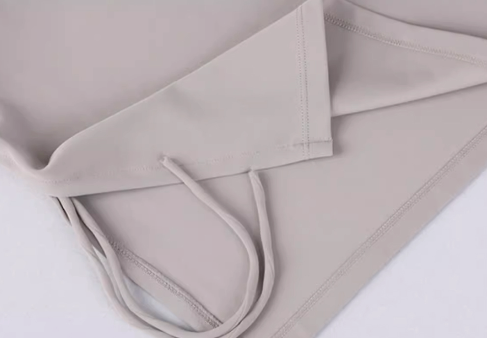 Absol Slit Bra Top