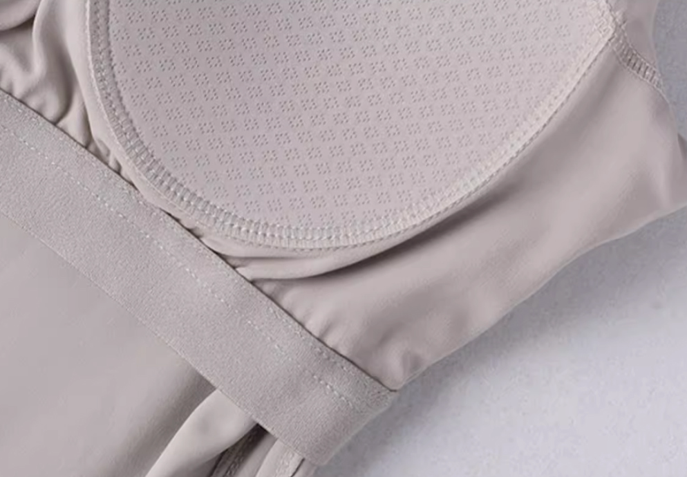 Absol Slit Bra Top