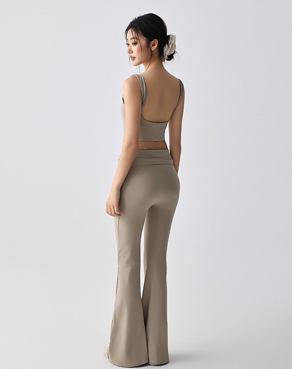 Waist shirring bootcut leggings