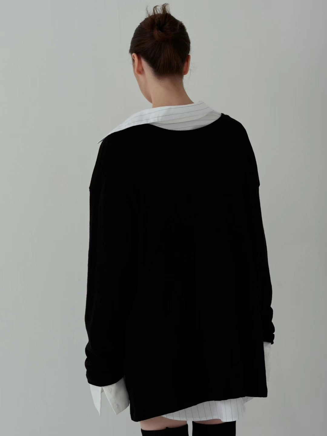 Over V-neck Sweater