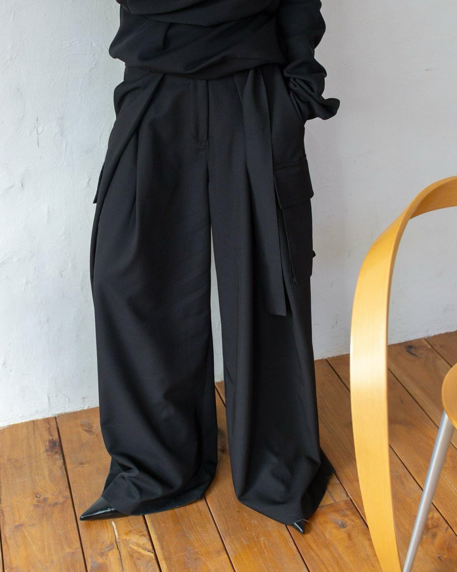 Pleated Baggy Cargo Trousers