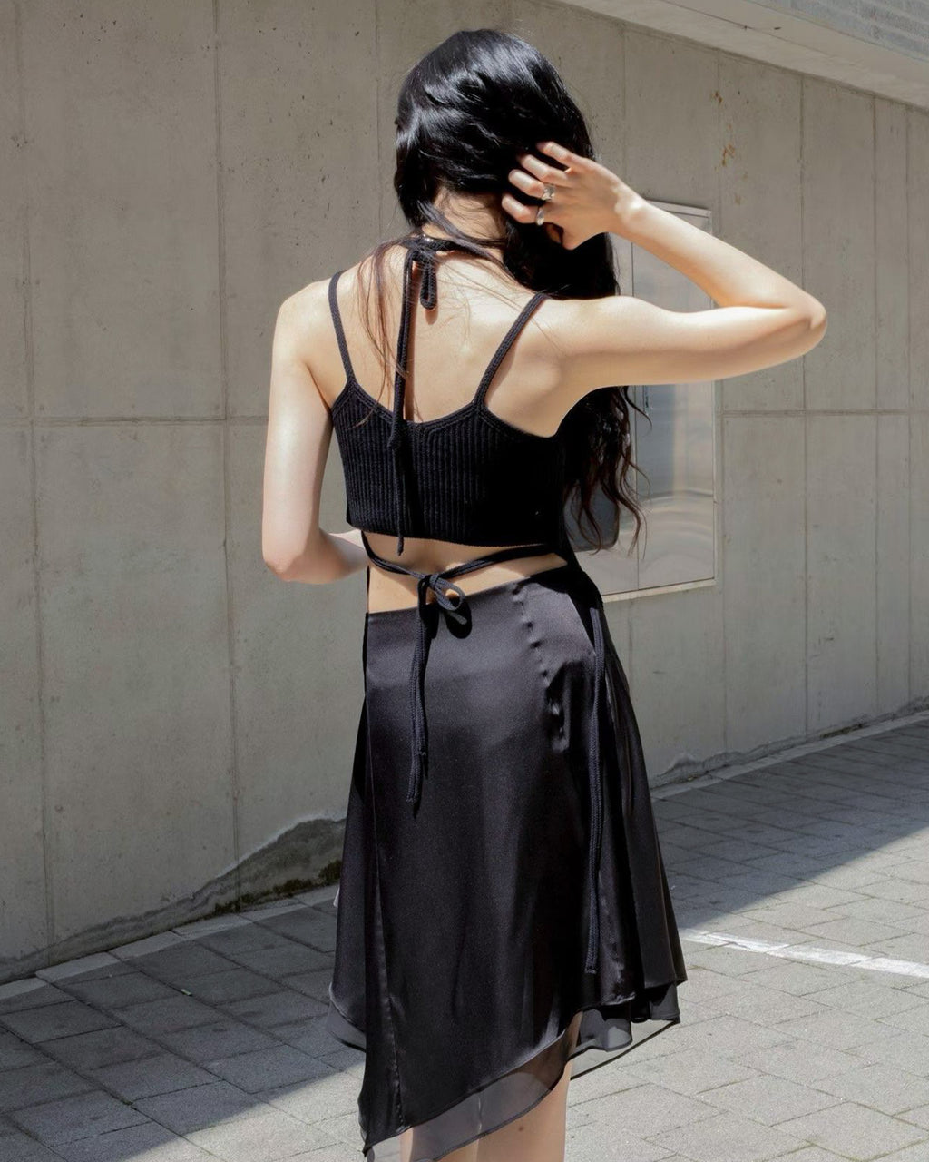 Back Waist Strap Knit Top