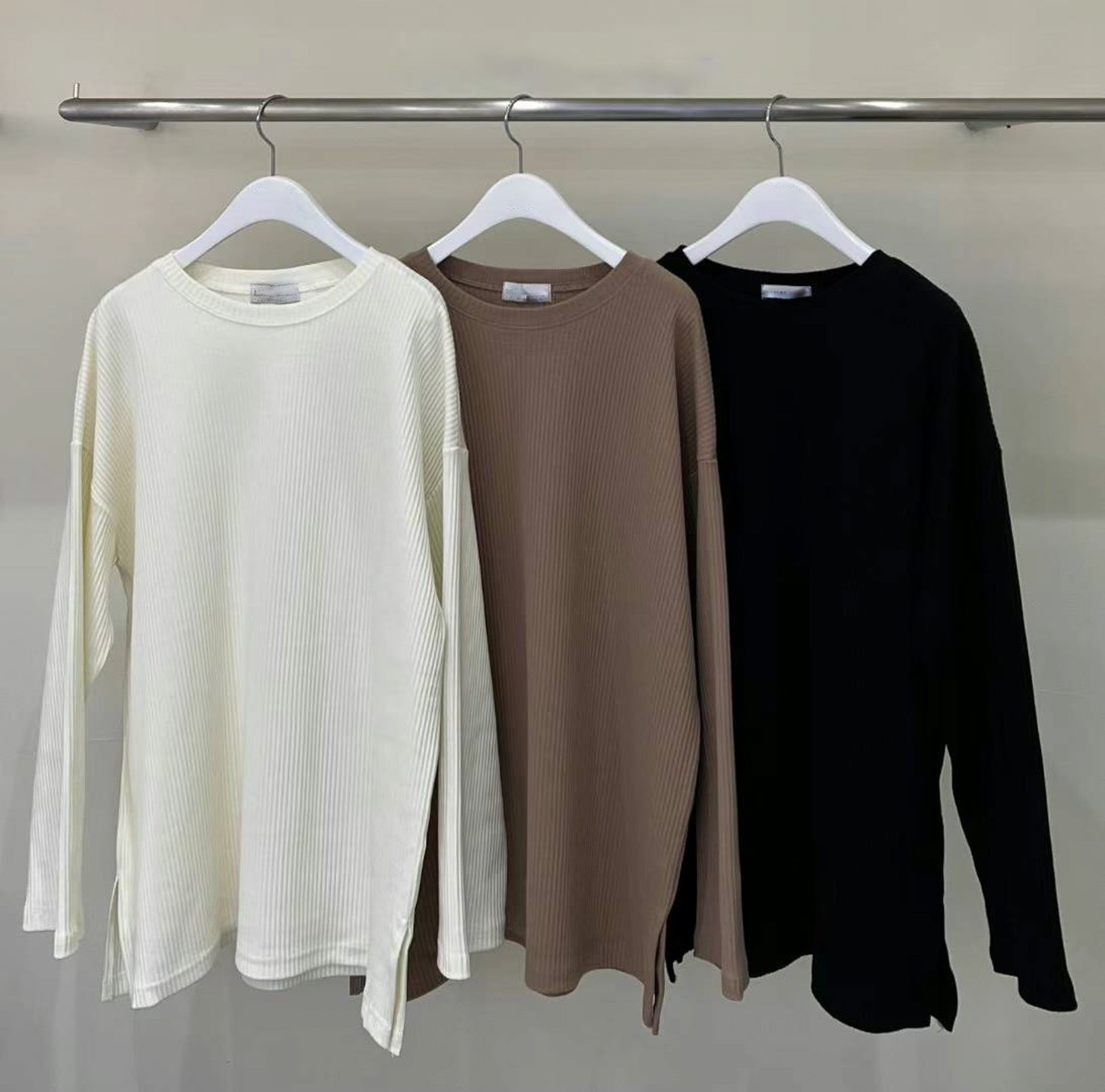 Solid Ribbed Top