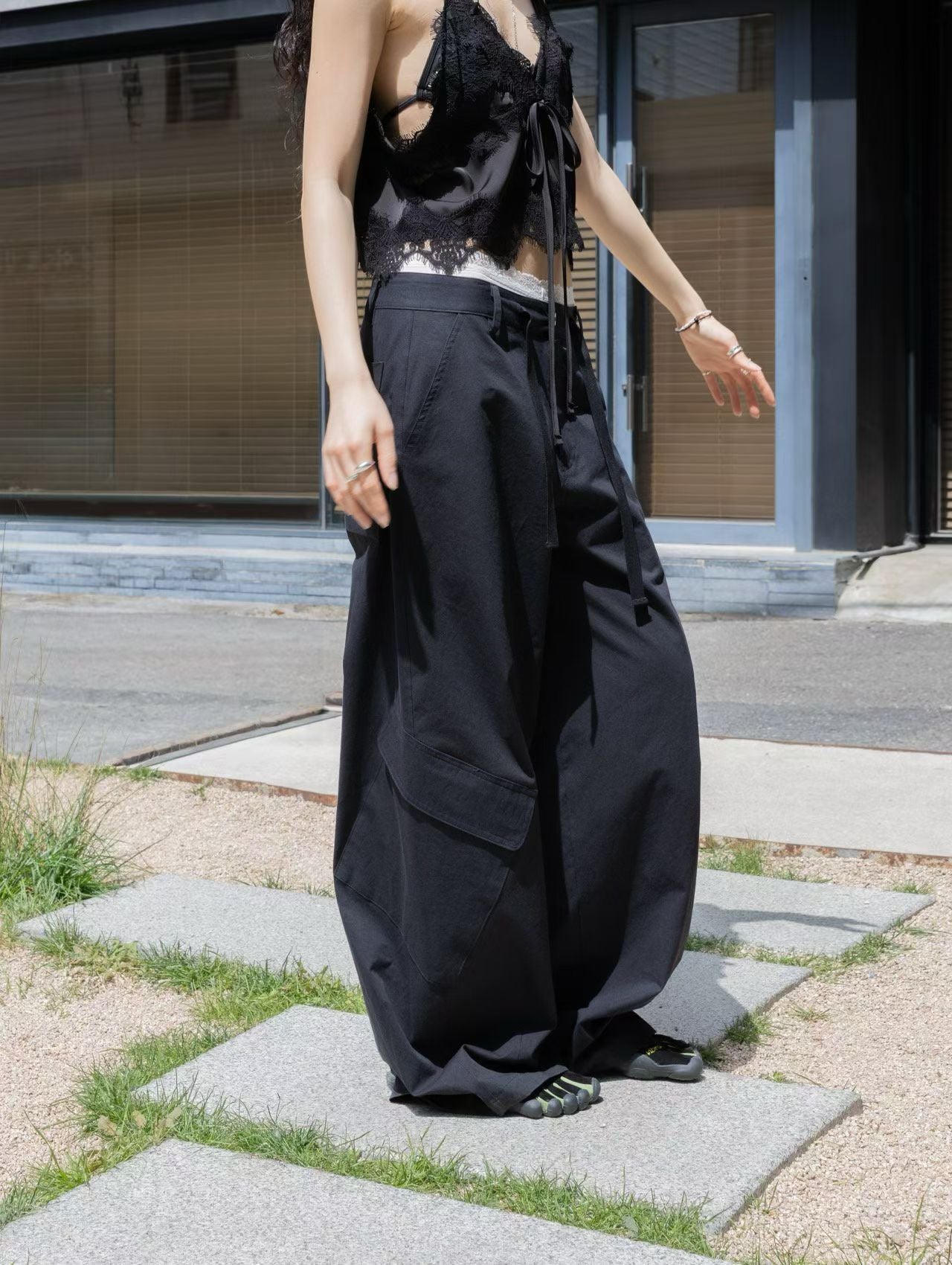 Low-Waist Balloon Cargo Pants