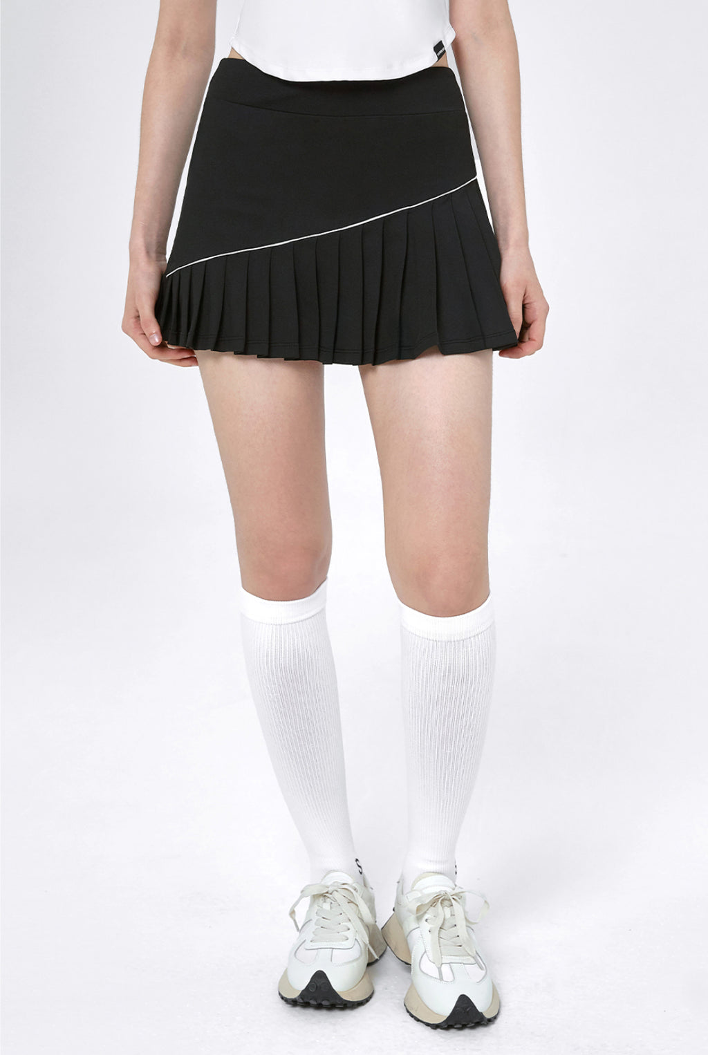 Ellie Line Flare Skirt