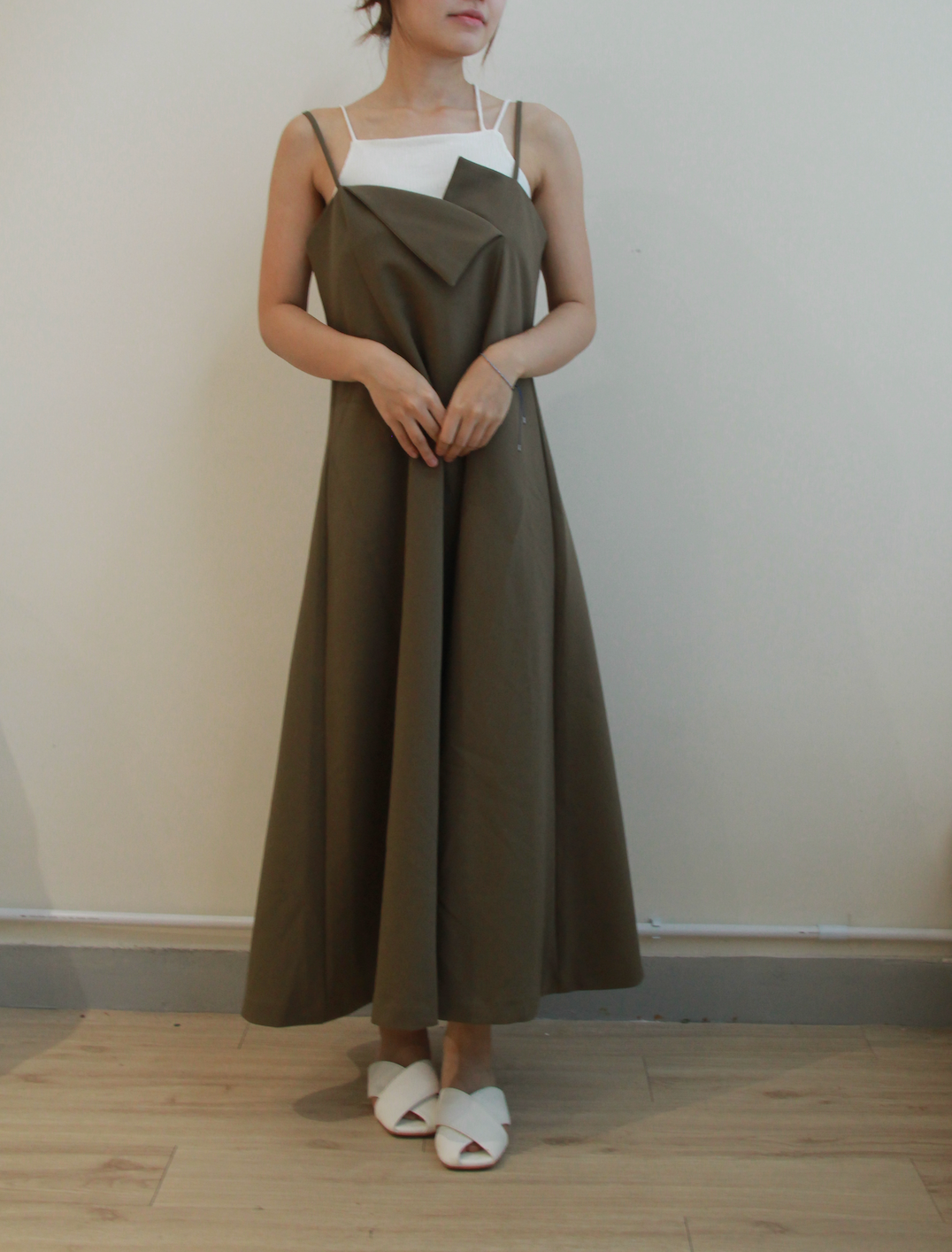 Collar A-line Dress [Brown]