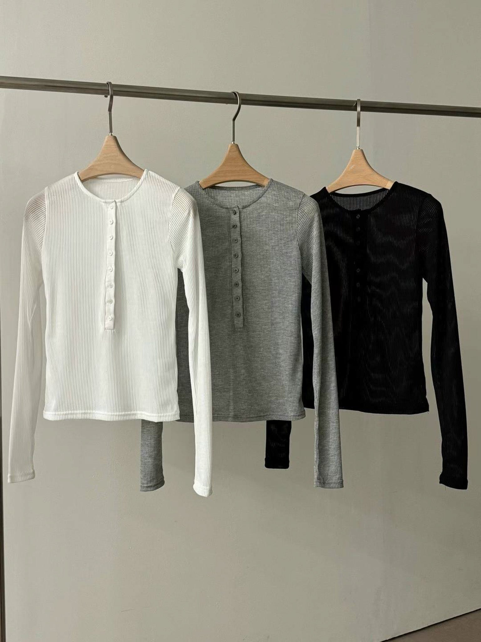 Ribbed Mesh Tee