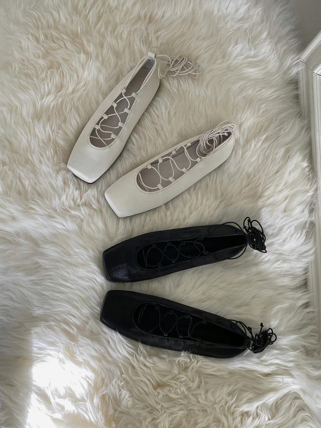 Thalia Krepes shoes