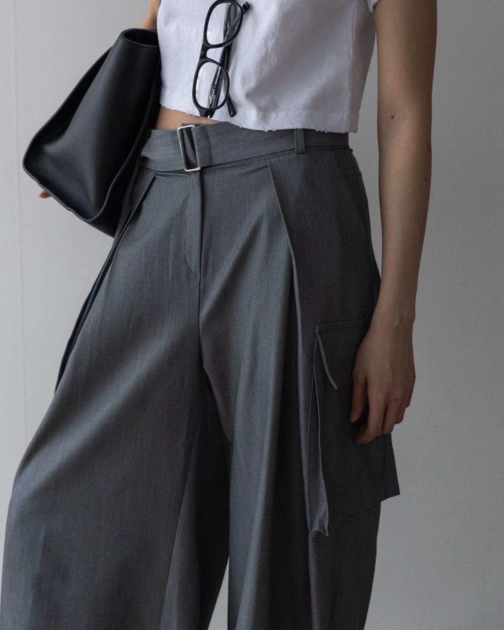 Pleated Baggy Cargo Trousers