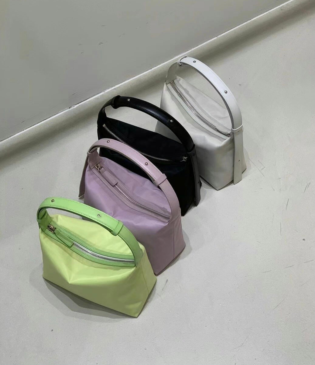 Milky Nylon Box Bag [Fitting Sales]