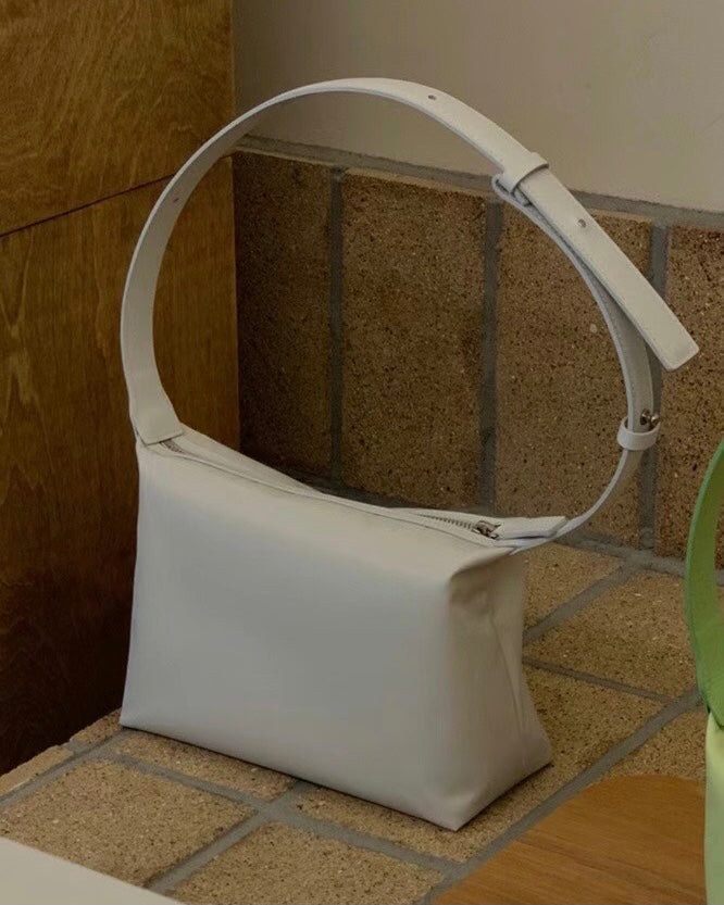 Milky Nylon Box Bag [Fitting Sales]