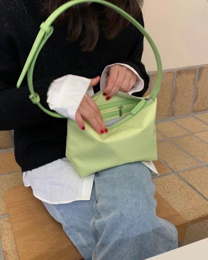 Milky Nylon Box Bag [Fitting Sales]