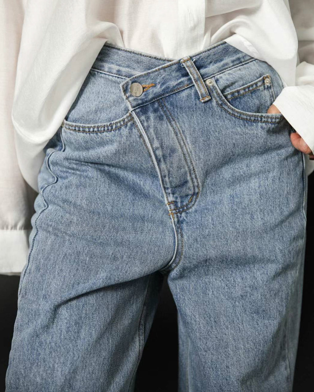 Andrea Jeans