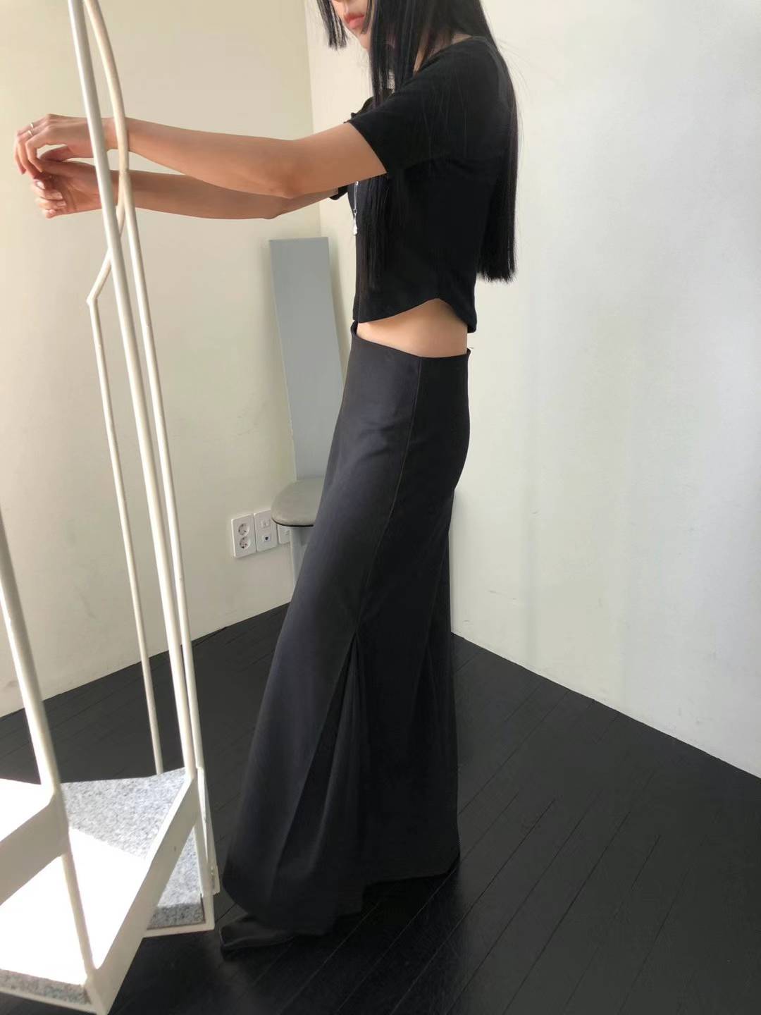Curve Waist Crop Tee