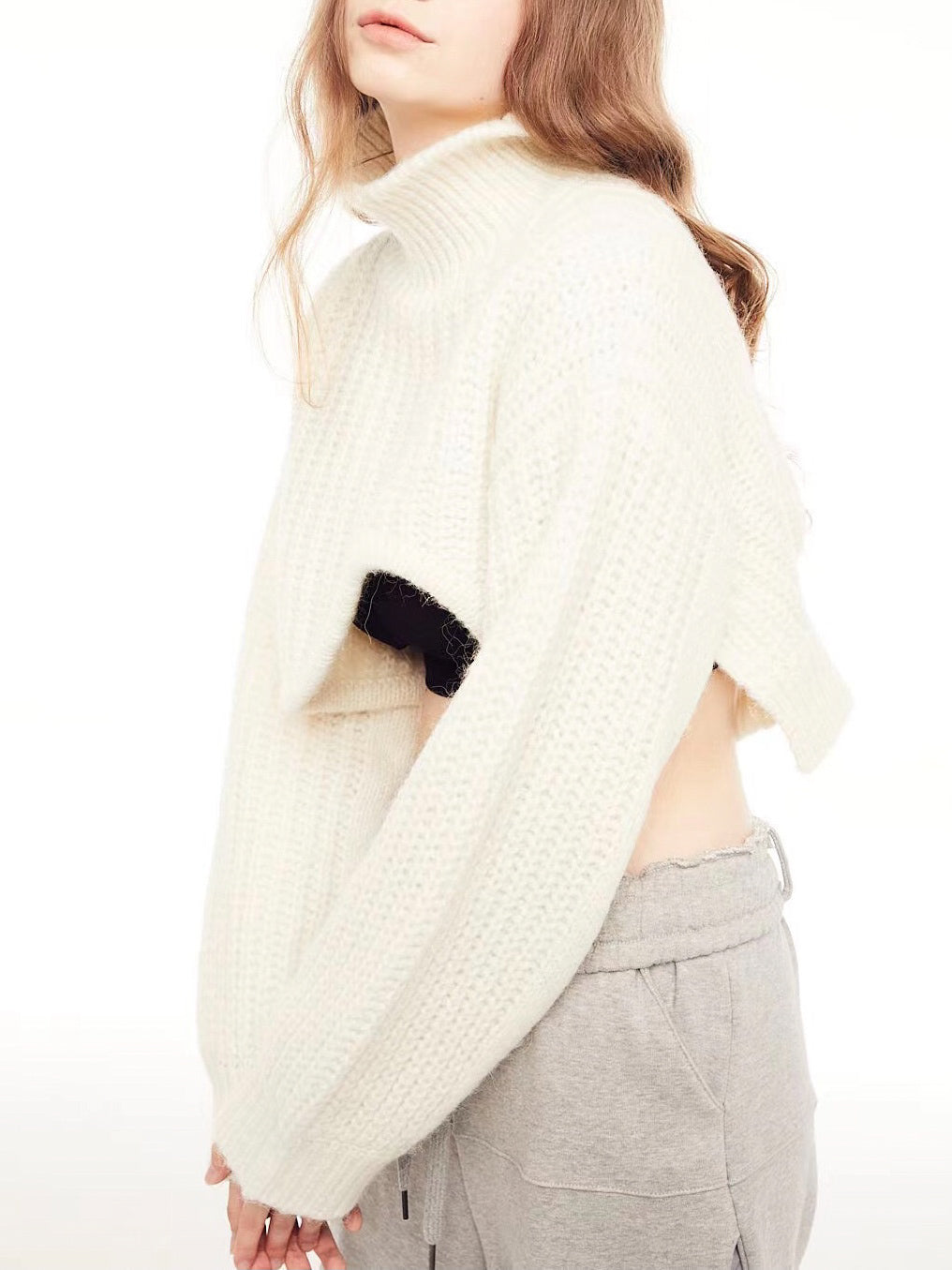 (現) Wave Cutting Cropped Sweater (藍)