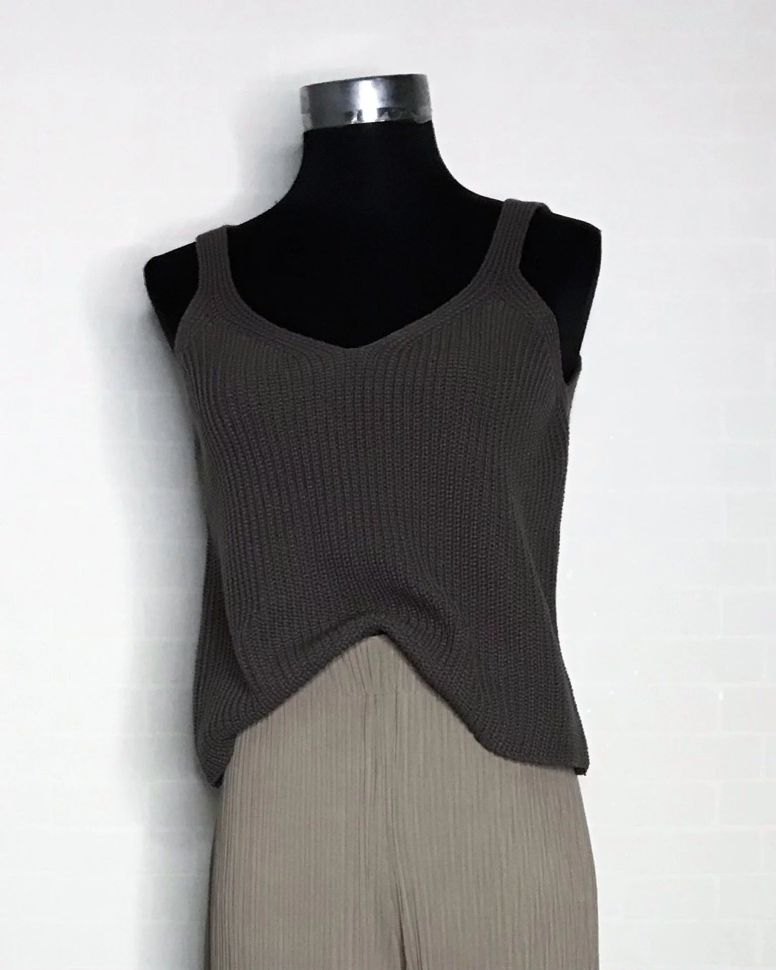 (現)Casual Knitted Vest (棕色)