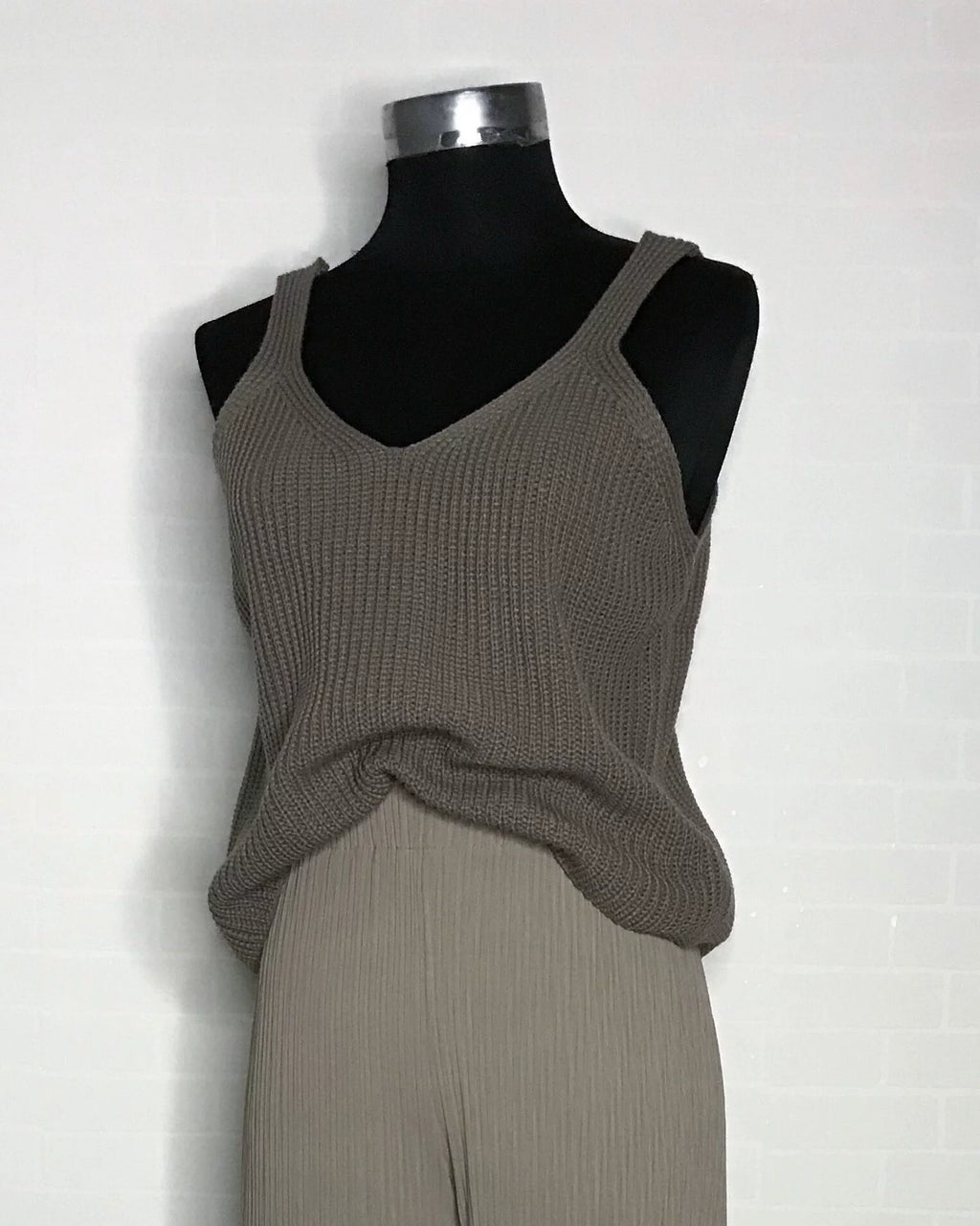 (現)Casual Knitted Vest (棕色)