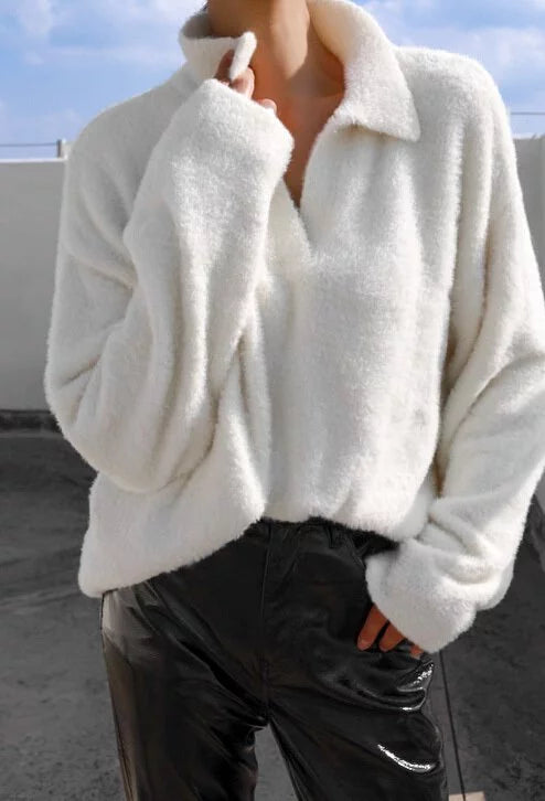 (現) Open Collar Mink Hair Knit Top (黑棕)